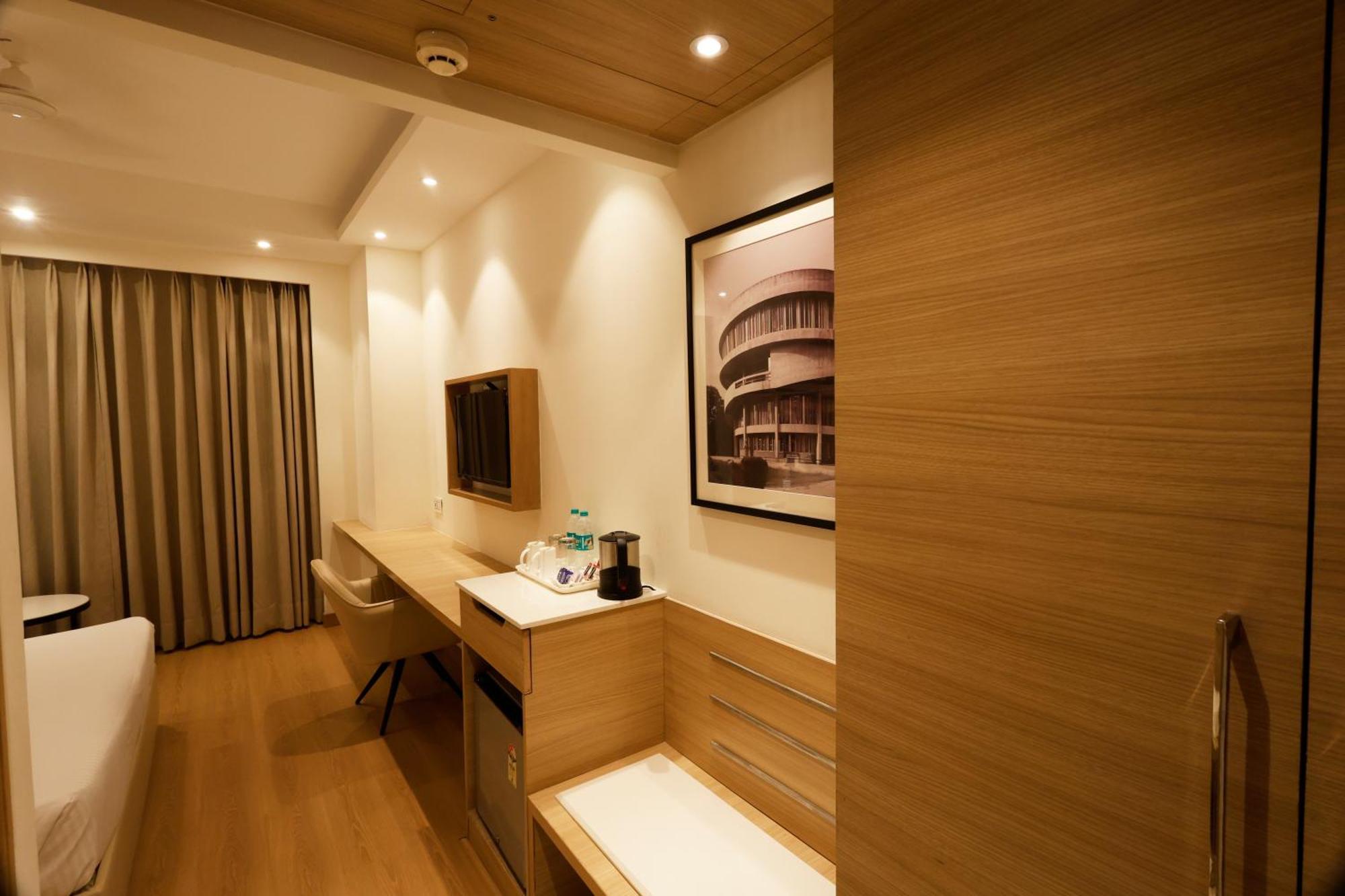 Tulip Inn Zirakpur Zewnętrze zdjęcie