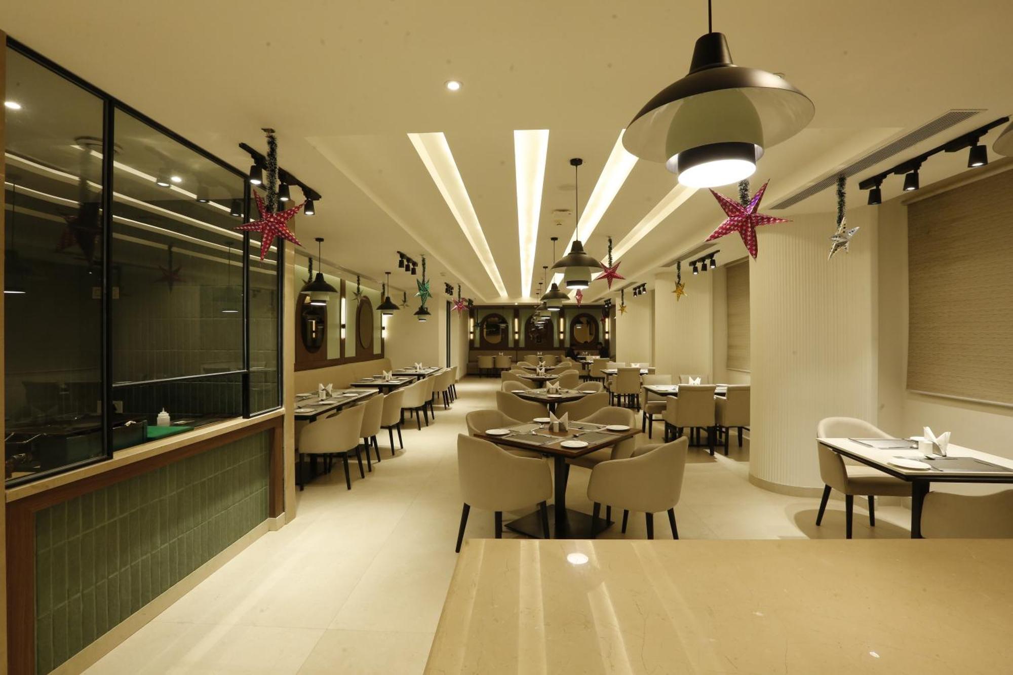 Tulip Inn Zirakpur Zewnętrze zdjęcie