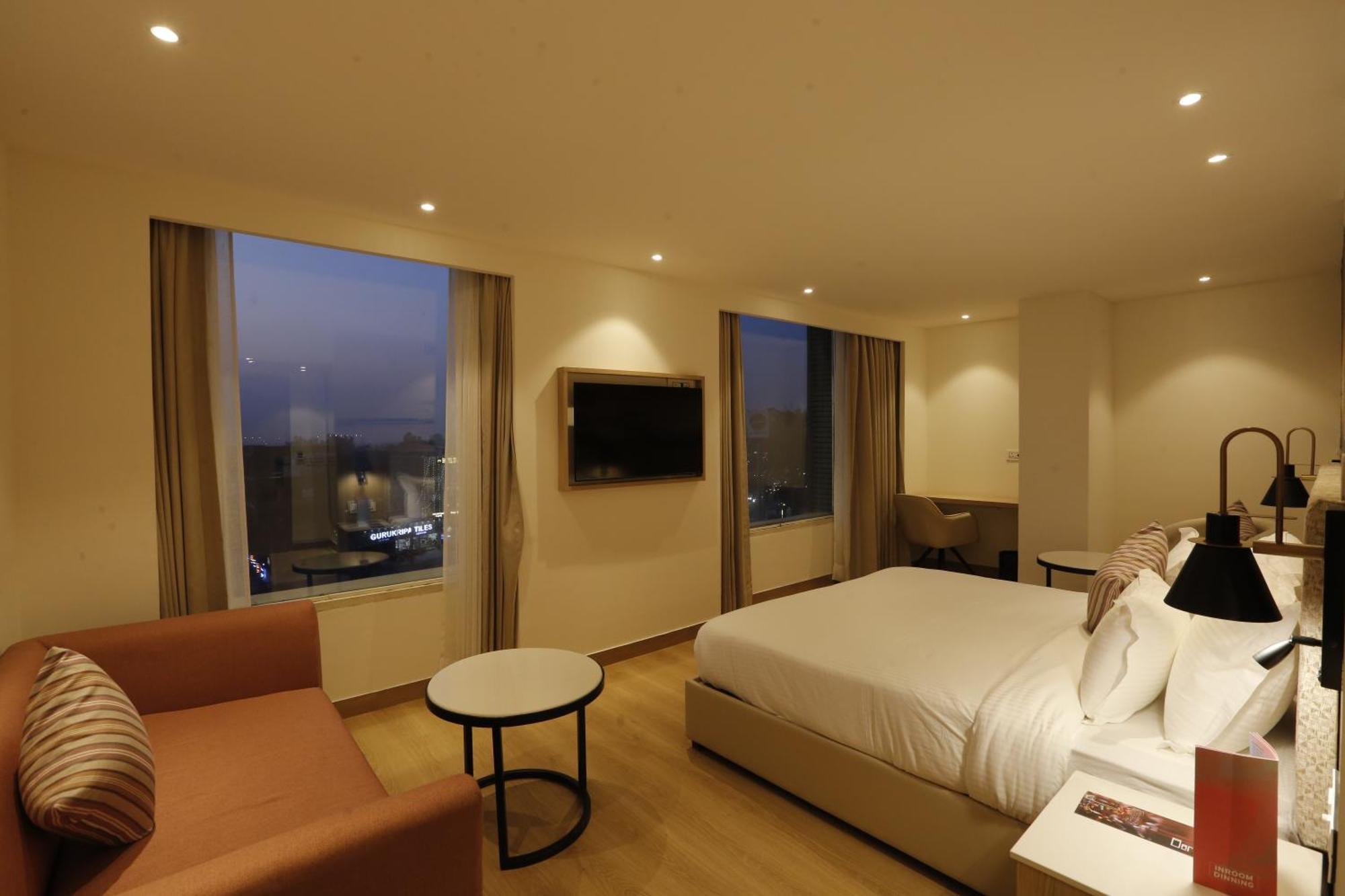 Tulip Inn Zirakpur Zewnętrze zdjęcie