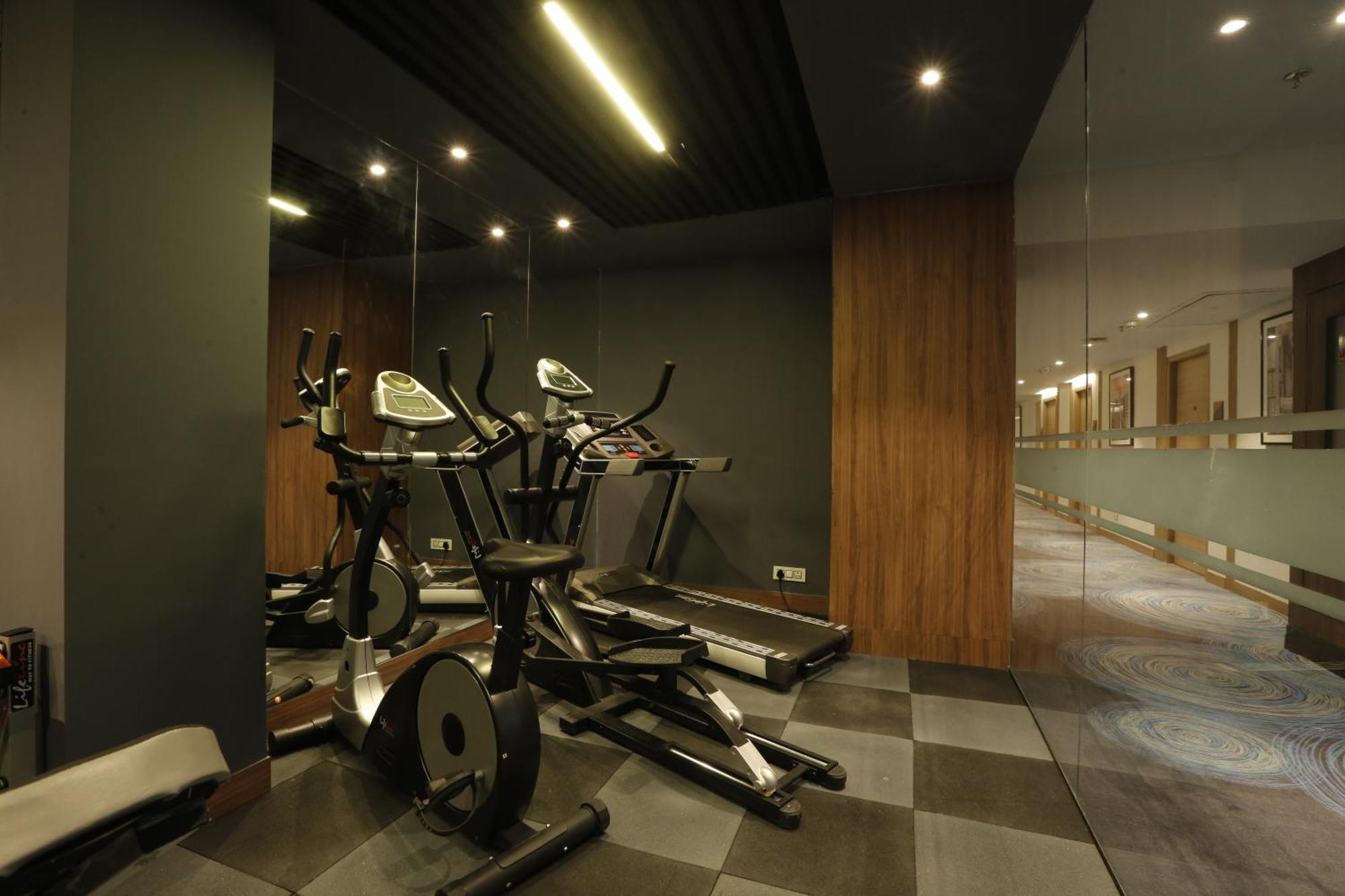 Tulip Inn Zirakpur Zewnętrze zdjęcie