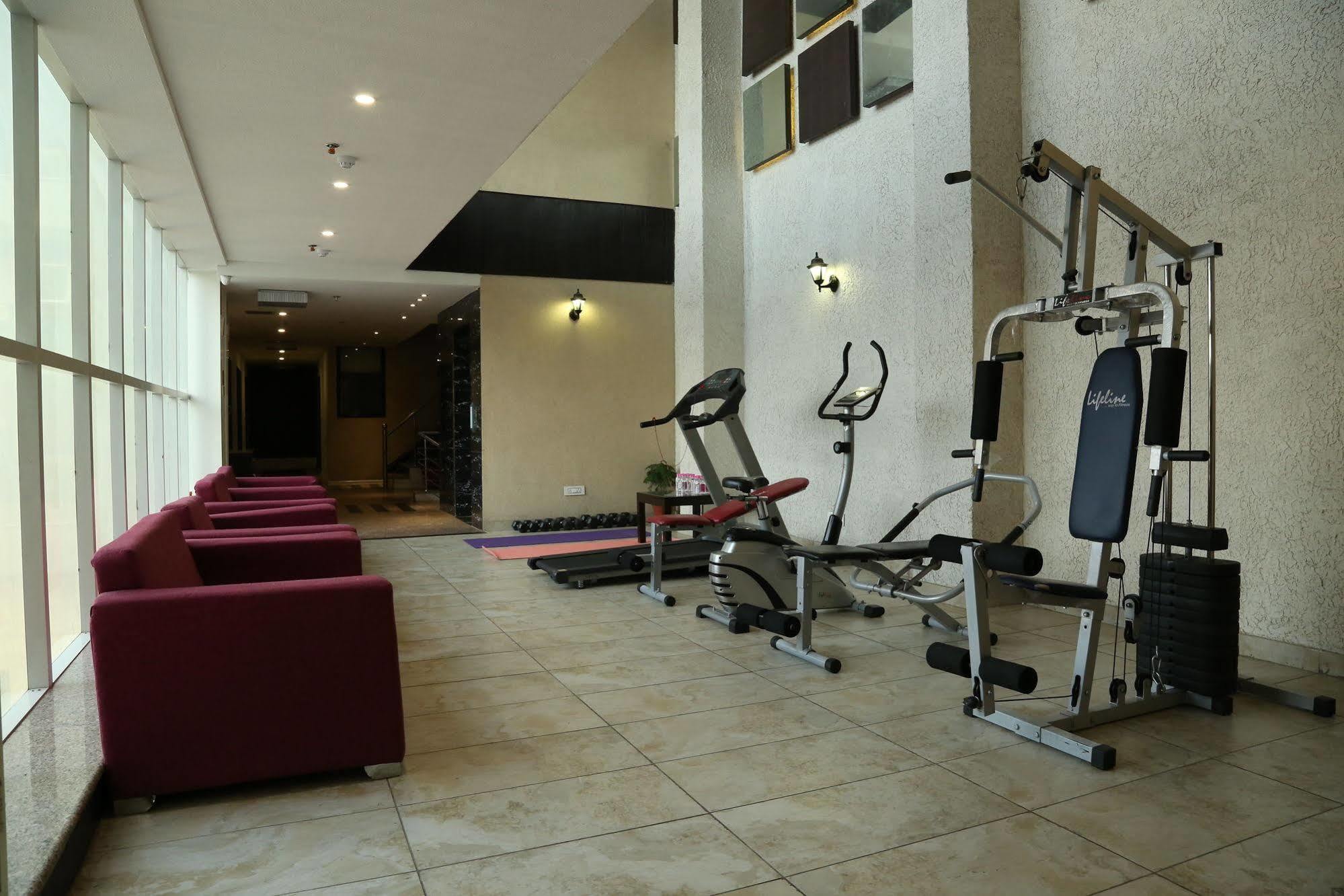 Tulip Inn Zirakpur Zewnętrze zdjęcie